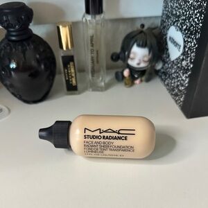 mac studio radiance face and body radiant sheer foundation